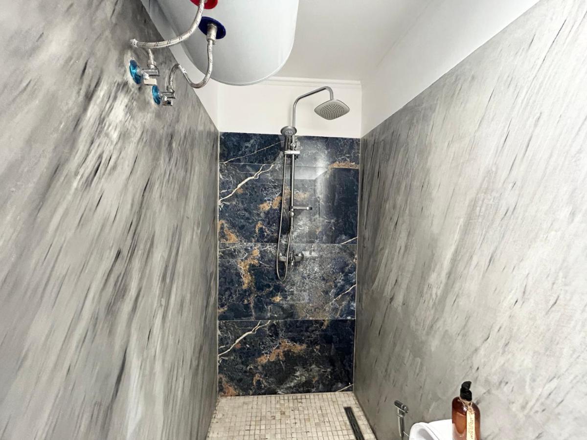 Tirana Inn Hotel Екстериор снимка